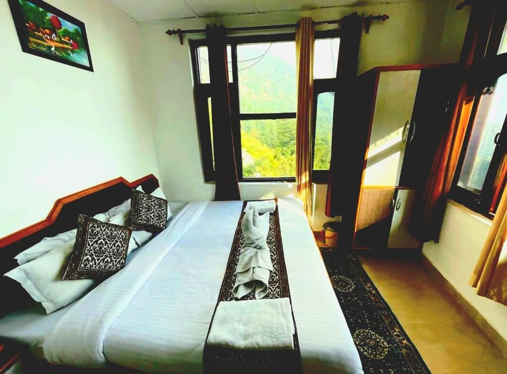 The Lake Cottage By Vrb Hotels Dharamshala Eksteriør billede